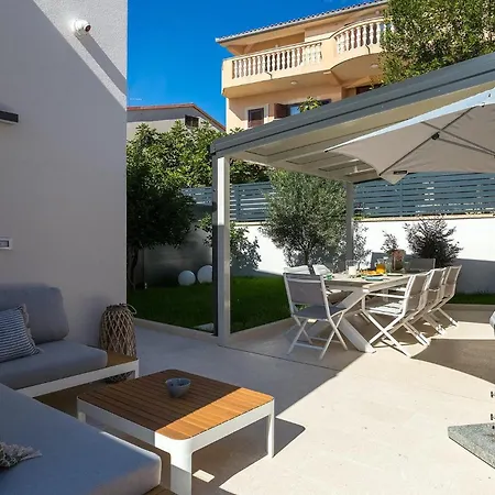 Bonelli Pola