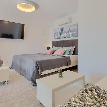 Semesterbostad Bonelli *